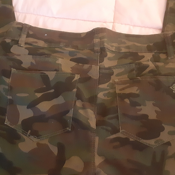 Jeans - Picture 2 of 8